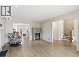 56 MCCAFFERY Crescent - 21