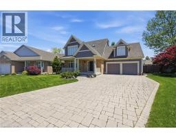 56 MCCAFFERY Crescent - 3