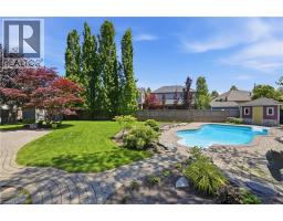56 MCCAFFERY Crescent - 5