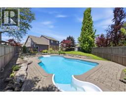 56 MCCAFFERY Crescent - 7