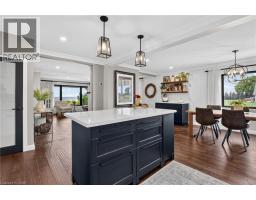 3754 LAKESHORE Road - 17