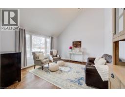 15 MCLEOD Court - 17