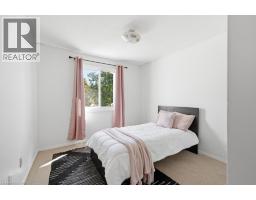 14 GATEWAY Drive - 16