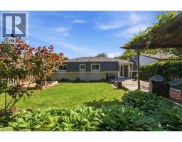 14 GATEWAY Drive - 24