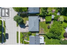 14 GATEWAY Drive - 25