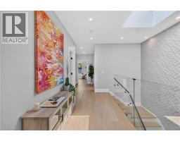 1047 MEREDITH Avenue - 24