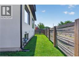 1047 MEREDITH Avenue - 47