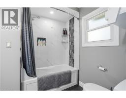 45 SANDRA Crescent - 20