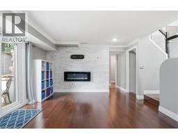 45 SANDRA Crescent - 33
