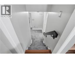 45 SANDRA Crescent - 36