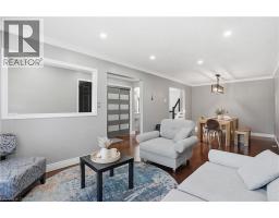 45 SANDRA Crescent - 8