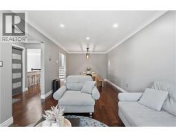 45 SANDRA Crescent - 9