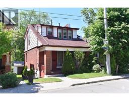 70 RAY Street S - 3