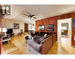 196 GRANT Avenue - 4