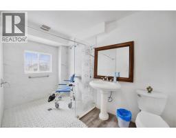 965 HIGHLAND Road E - 32