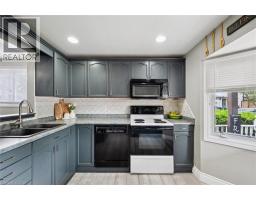 20 HEATHWOOD Court - 5