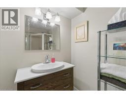 45 ARROWHEAD Crescent - 32