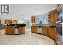 57 KENNEDY Road - 10