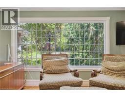 57 KENNEDY Road - 16
