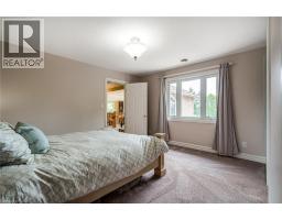57 KENNEDY Road - 30