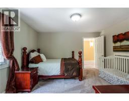 57 KENNEDY Road - 32