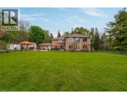 57 KENNEDY Road - 40