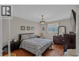 49 MILLCROFT Drive - 14