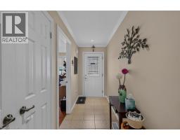 49 MILLCROFT Drive - 2