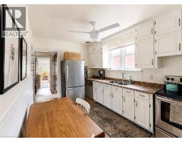 47 WEIR Street S - 15