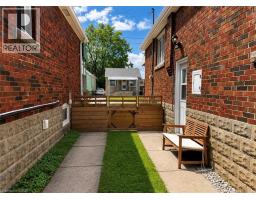 47 WEIR Street S - 21