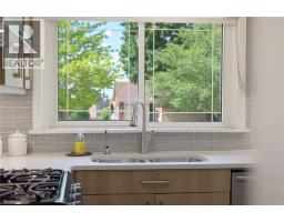 181 RODNEY Street - 6