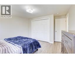22 BLACKHORNE Crescent - 21