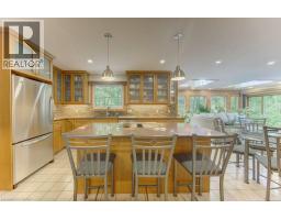 318 SHAKESPEARE Place - 17
