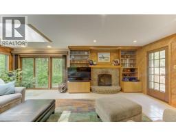 318 SHAKESPEARE Place - 23