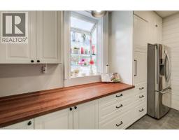 24 MANLEY Street - 17