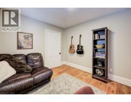 24 MANLEY Street - 33