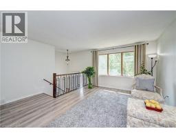 92 PINEMEADOW Crescent - 12