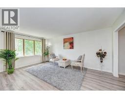 92 PINEMEADOW Crescent - 13