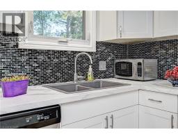92 PINEMEADOW Crescent - 18