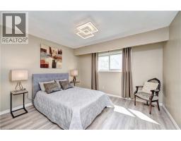 92 PINEMEADOW Crescent - 24