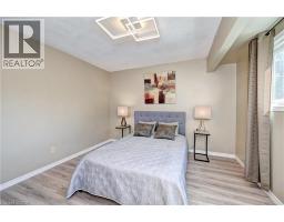 92 PINEMEADOW Crescent - 26
