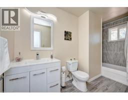 92 PINEMEADOW Crescent - 29