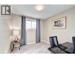 92 PINEMEADOW Crescent - 31