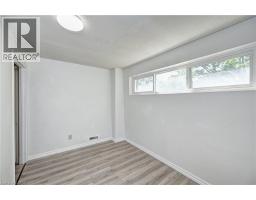92 PINEMEADOW Crescent - 39