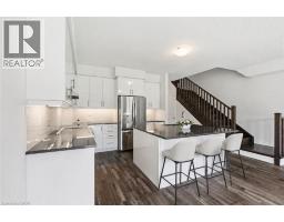 33 ADMIRAL Road - 19