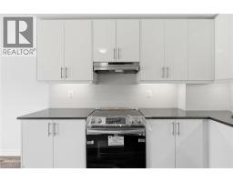 33 ADMIRAL Road - 22