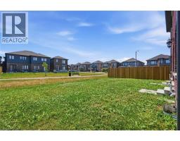 33 ADMIRAL Road - 41