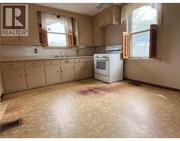 358 BARTON Street E - 16