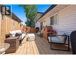 25 LAKEVIEW Avenue - 25