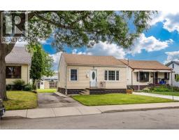 134 SELKIRK Avenue - 1